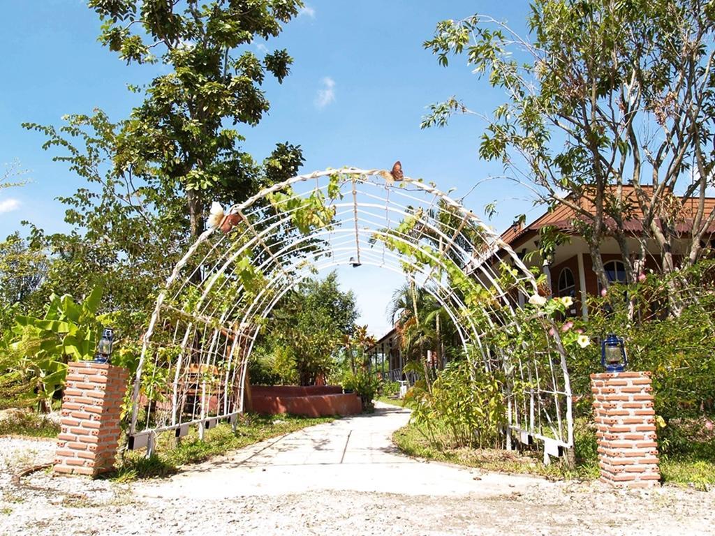 Cowboy Farm Resort Pattaya Ban Huai Yai エクステリア 写真
