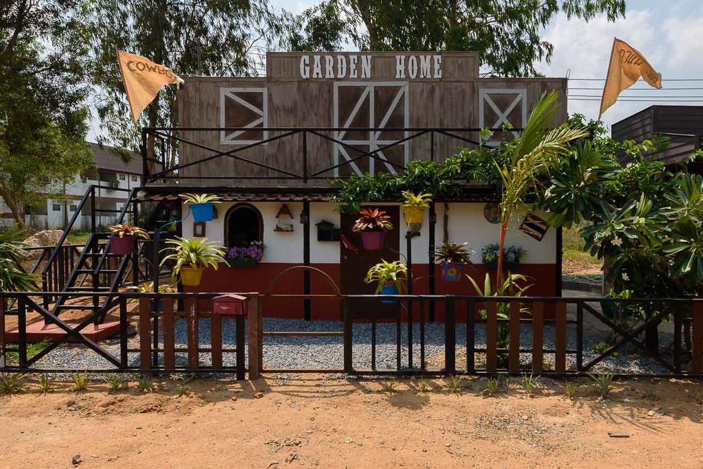 Cowboy Farm Resort Pattaya Ban Huai Yai エクステリア 写真